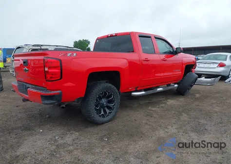 2018 Chevrolet Silverado 1500 2Lt z USA, uszkodzony, nr VIN 1GCVKRECXJZ186960